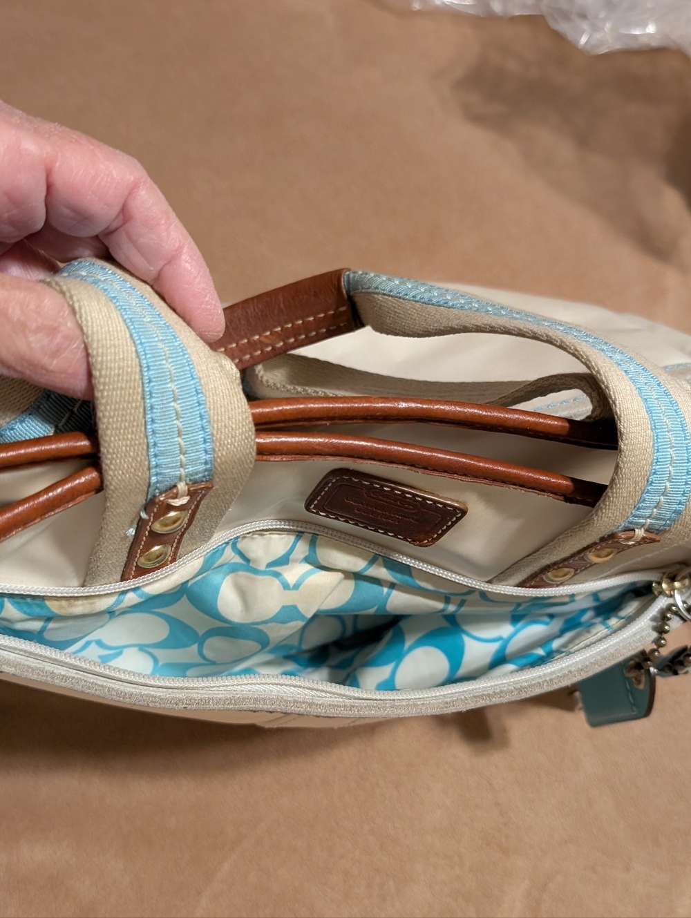 Vintage Coach Hamptons Tote & Matching Sandals - Picture 13 of 16